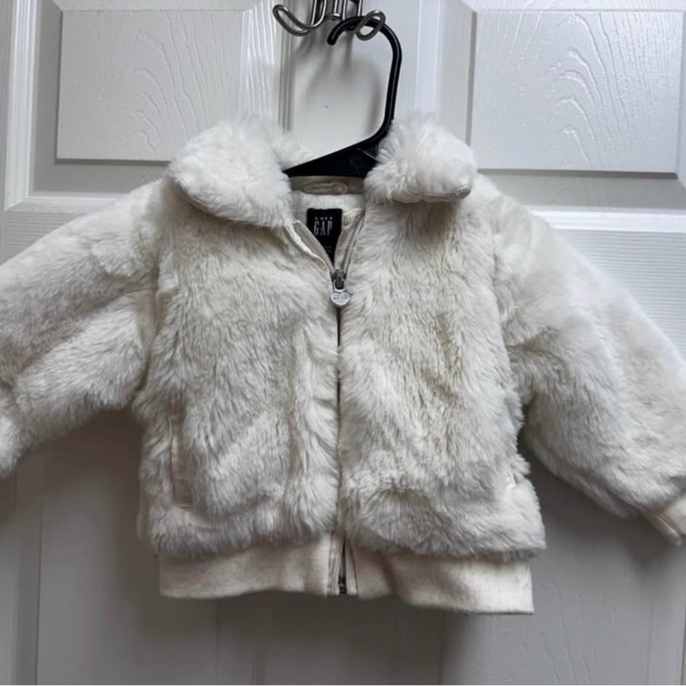 Baby Gap Toddler Girl's‎ White Faux Fur Jacket Removable Sleeves Vest